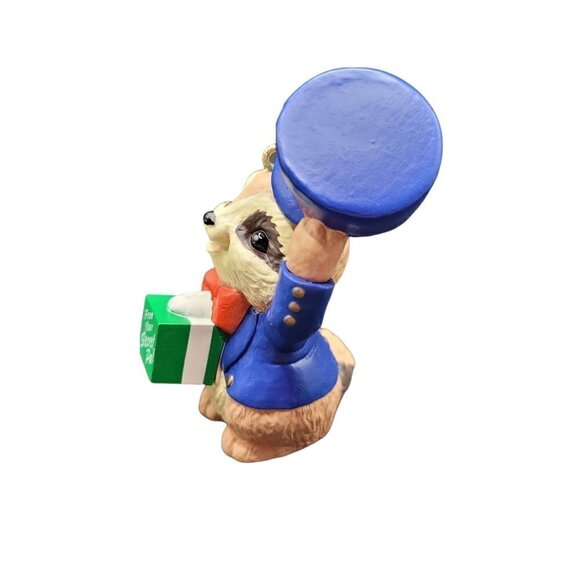 Vtg Hallmark 1992 Keepsake Ornament Secret Pal Commemorative Raccoon Mailman - Picture 5 of 7